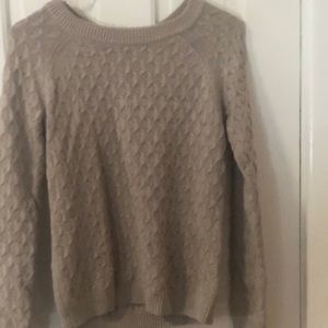 🌸3/$25- Tan Sweater